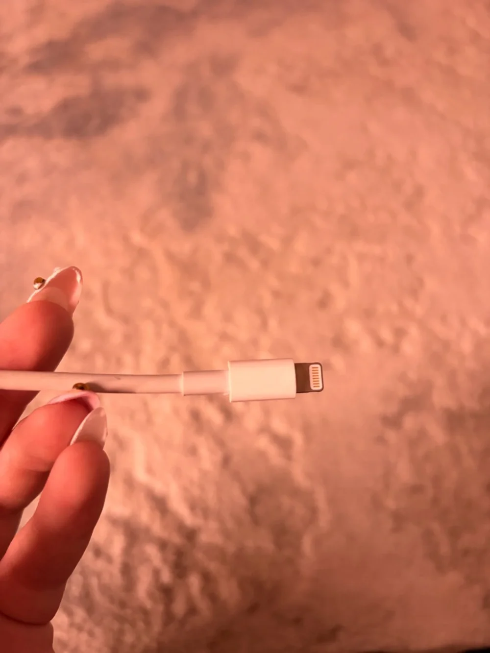 White Lightning to HDMI/Adapter Cable